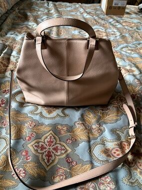 Women’s Pebbled Leather Look Tote Handbag in Blush Pink